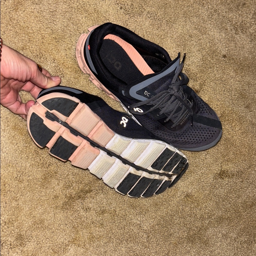 On Clouds. Size 7 1/2 - image 5